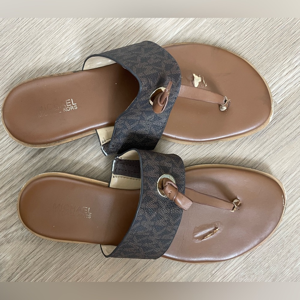 michael kors sandals flip flops